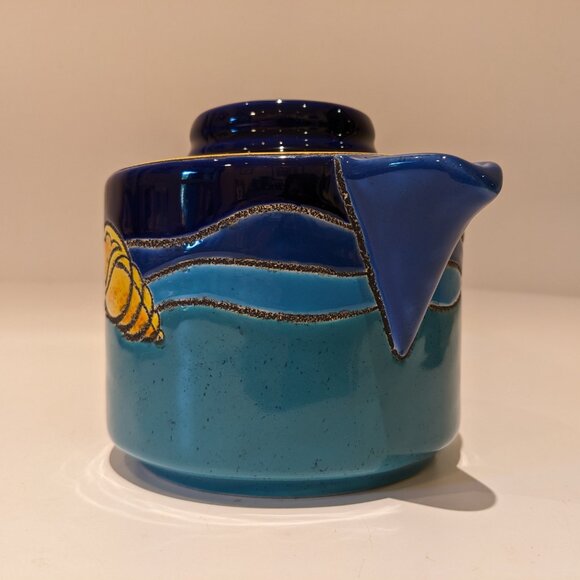 Vintage 90s Eduardo Vega Teapot – Ocean Beach Design with Starfish & Seashells - Picture 3 of 11